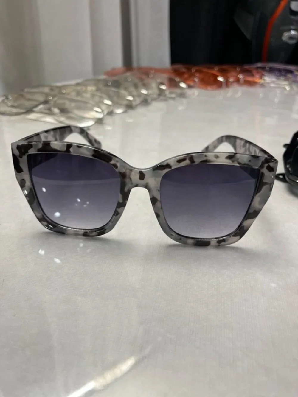 AIRE Haedus Square Sunglasses Grey Tortoise Frame Gradient Lens